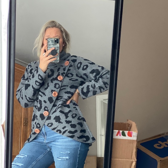 Sweaters - Grey Leopard Amazon Sweater